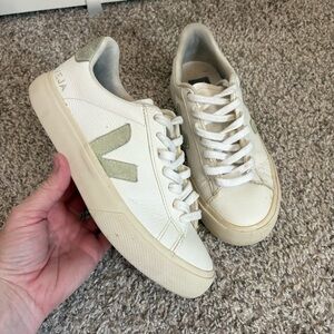 Veja Campo sneaker women’s shoe size eu 37 us 6 white green